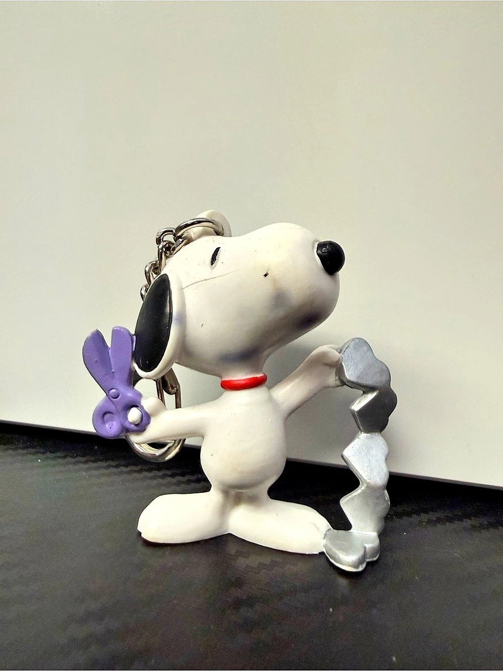 Peanuts Snoopy Valentine Scissors and Hearts PVC Keychain White & Purple